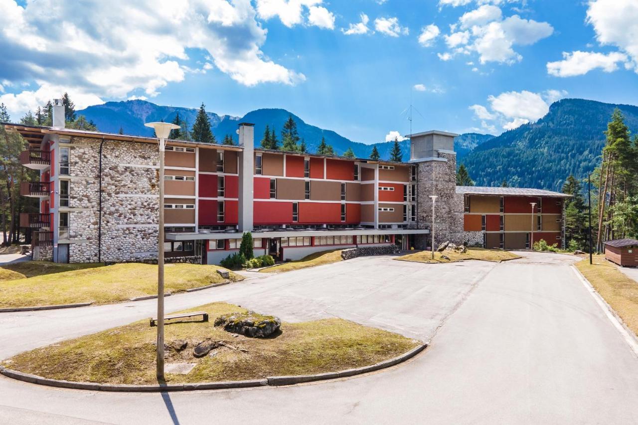 Appartamenti Corte Residence ボルカ・ディ・カドーレ エクステリア 写真