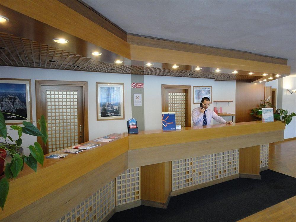 Appartamenti Corte Residence ボルカ・ディ・カドーレ エクステリア 写真